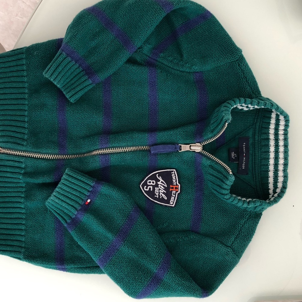 Tommy Hilfiger knit boys sweater size 2t